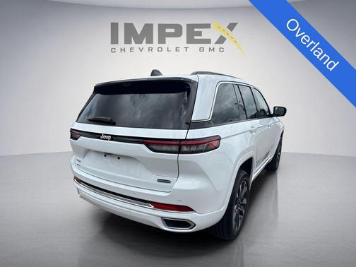 Bright White Clearcoat 2025 Jeep Grand Cherokee Overland