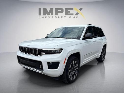 Bright White Clearcoat 2025 Jeep Grand Cherokee Overland