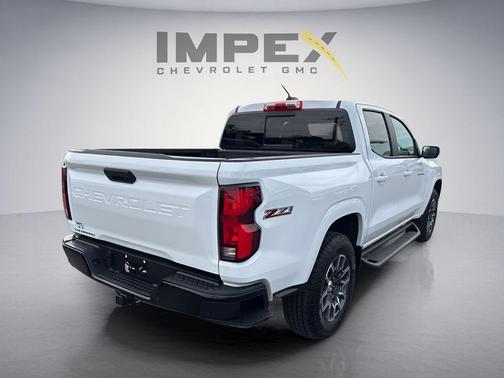 Summit White 2025 Chevrolet Colorado Z71