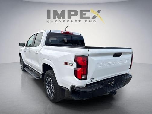 Summit White 2025 Chevrolet Colorado Z71