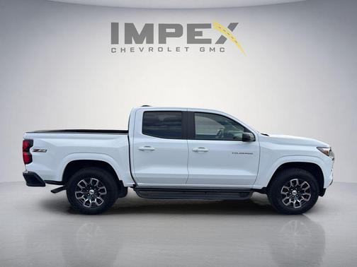Summit White 2025 Chevrolet Colorado Z71