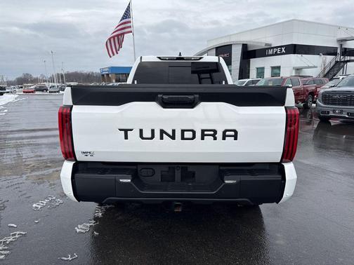 2022 Toyota Tundra SR5