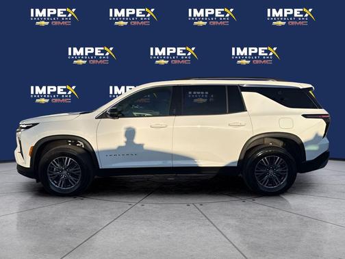 Summit White 2026 Chevrolet Traverse LT