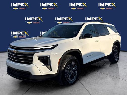 Summit White 2026 Chevrolet Traverse LT