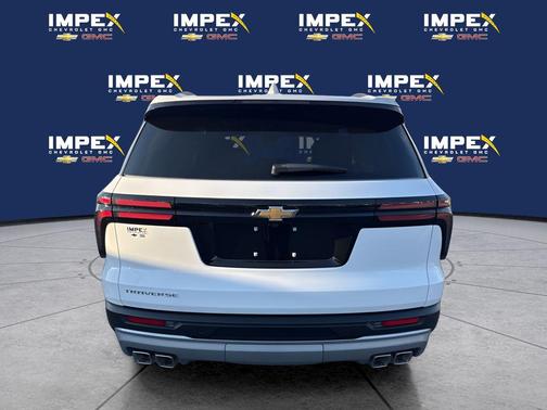 Summit White 2026 Chevrolet Traverse LT