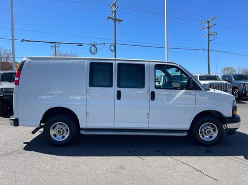 2023 GMC Savana 2500 Work Van