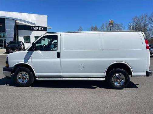 2023 GMC Savana 2500 Work Van