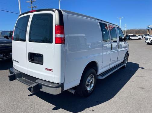 2023 GMC Savana 2500 Work Van