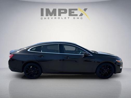 Mosaic Black Metallic 2024 Chevrolet Malibu 1LT