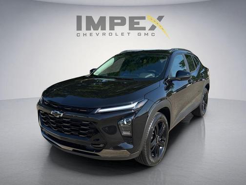 Mosaic Black Metallic 2026 Chevrolet Trax FWD ACTIV