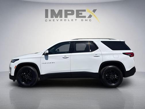 Summit White 2023 Chevrolet Traverse LT Leather