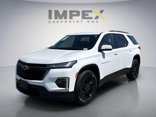 Summit White 2023 Chevrolet Traverse LT Leather