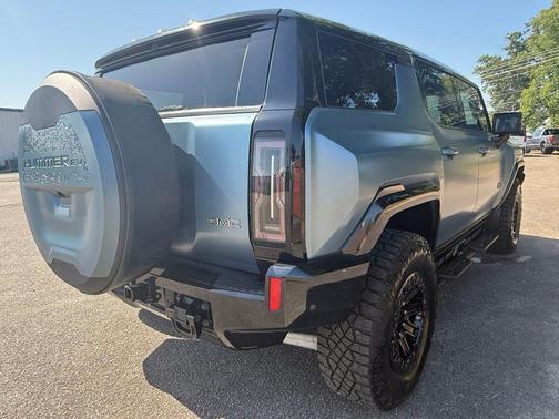 Blue 2024 GMC HUMMER EV SUV 3X