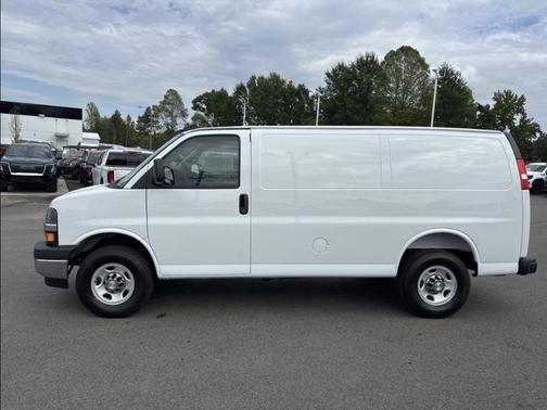 2025 Chevrolet Express 2500 RWD 2500 Regular Wheelbase WT