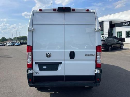 2025 RAM ProMaster 2500 Tradesman