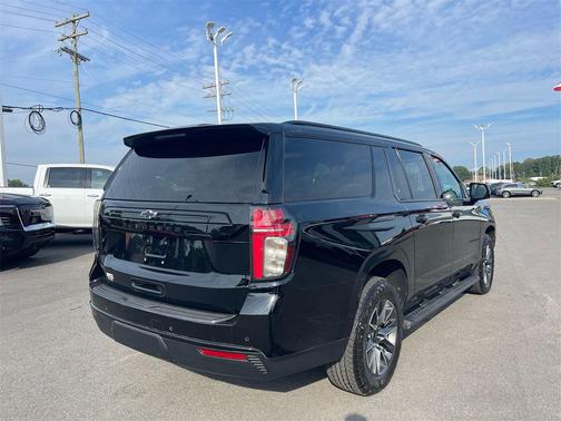 2024 Chevrolet Suburban 4WD Z71