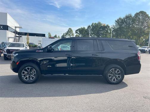 2024 Chevrolet Suburban 4WD Z71