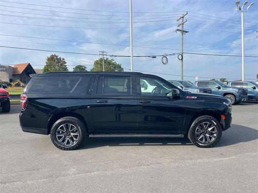 2024 Chevrolet Suburban 4WD Z71