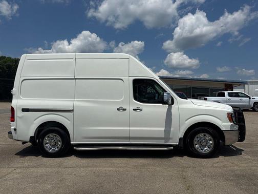 2018 Nissan NV Cargo NV3500 HD S V8