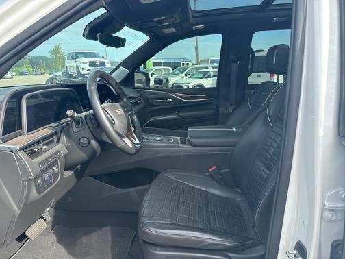 2021 Cadillac Escalade ESV Sport Platinum