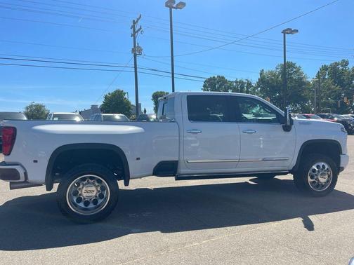 2024 Chevrolet Silverado 3500 High Country