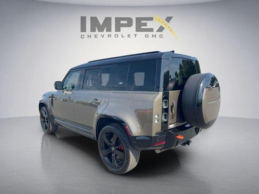 2024 Land Rover Defender 110 P400 X