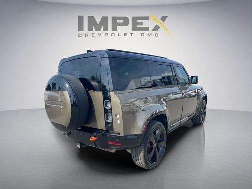 2024 Land Rover Defender 110 P400 X