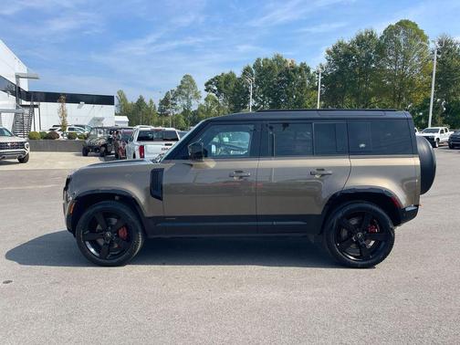 2024 Land Rover Defender 110 P400 X