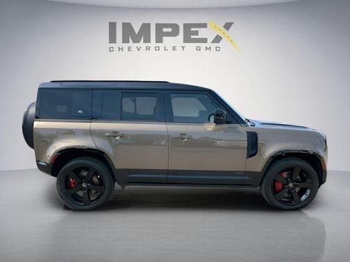 2024 Land Rover Defender 110 P400 X