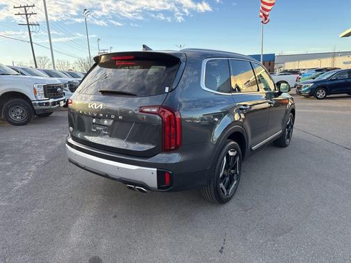 2024 Kia Telluride S