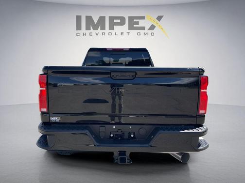Black 2026 Chevrolet Silverado 2500 High Country
