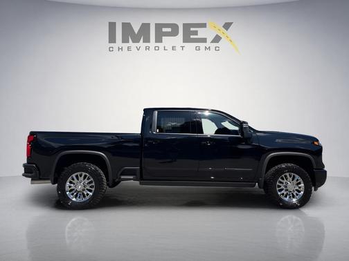 Black 2026 Chevrolet Silverado 2500 High Country