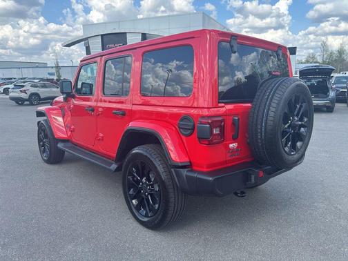 2025 Jeep Wrangler 4xe Sahara