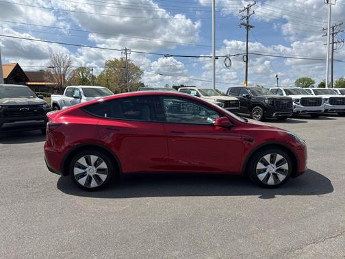 2024 Tesla Model Y Long Range Dual Motor All-Wheel Drive