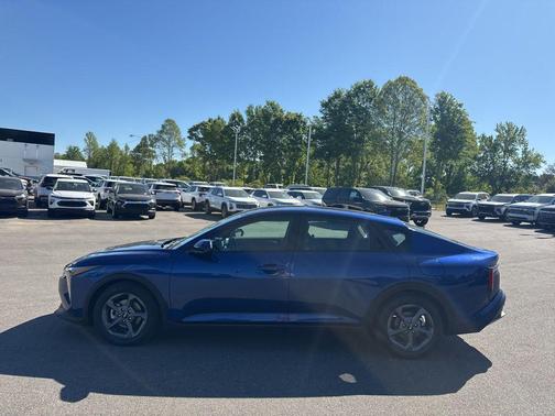 Blue 2025 Kia K4 LXS