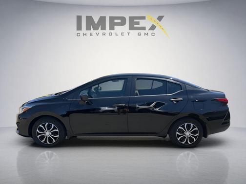 Super Black 2020 Nissan Versa 1.6 S