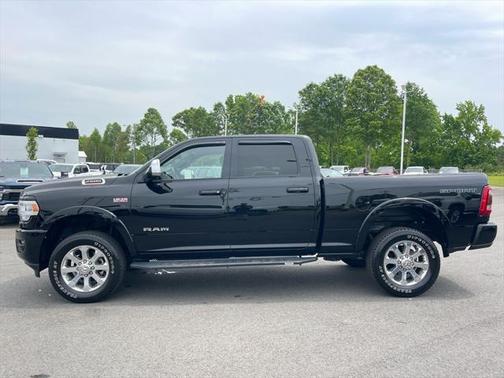 2022 RAM 2500 Laramie Crew Cab 4x4 6'4' Box