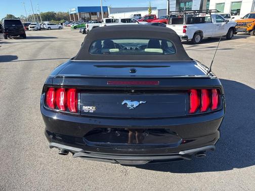 2022 Ford Mustang EcoBoost Premium
