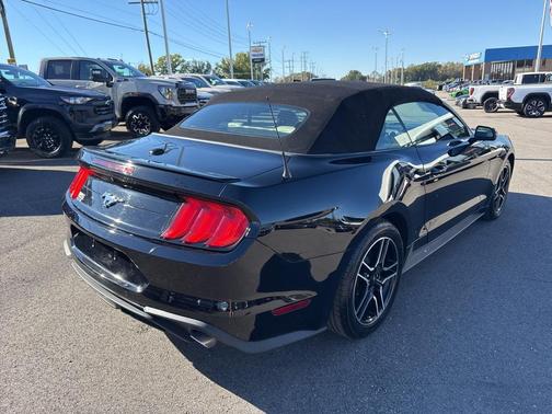 2022 Ford Mustang EcoBoost Premium