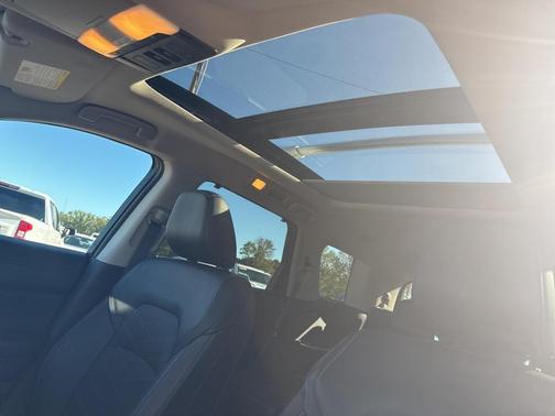2024 Nissan Pathfinder Platinum FWD