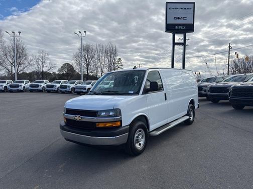 Summit White 2024 Chevrolet Express 2500 LT