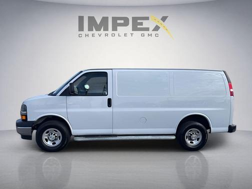 Summit White 2024 Chevrolet Express 2500 LT