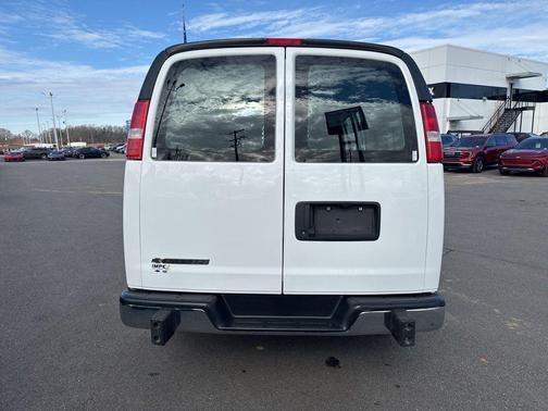 Summit White 2024 Chevrolet Express 2500 LT