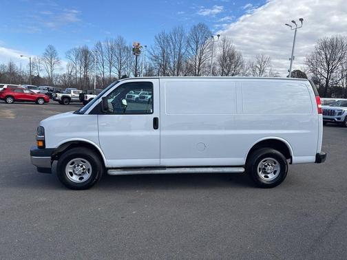 Summit White 2024 Chevrolet Express 2500 LT