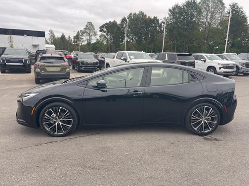 2024 Toyota Prius XLE