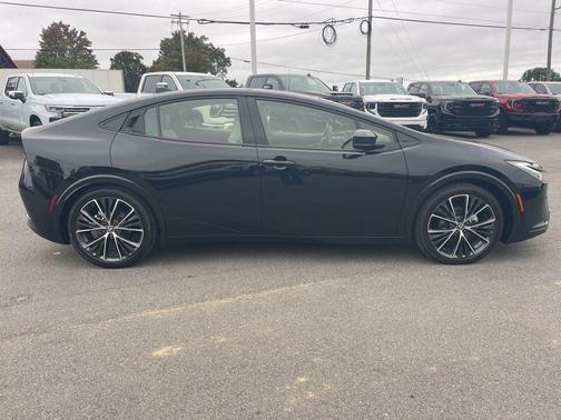 2024 Toyota Prius XLE