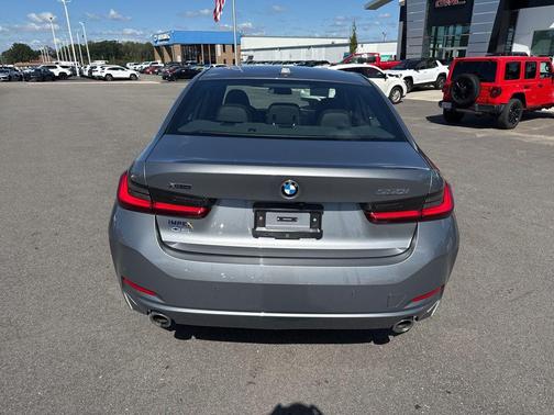 2024 BMW 330 i xDrive