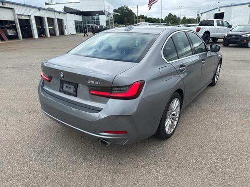 2024 BMW 330 i xDrive