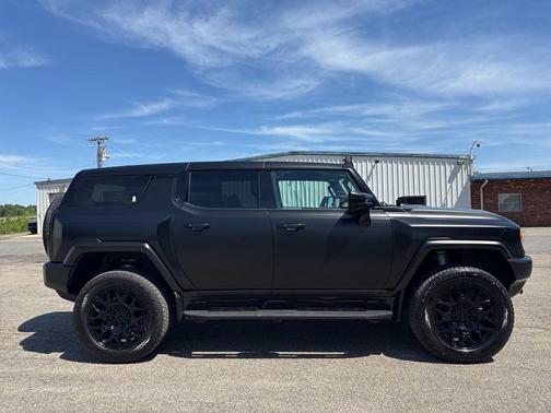 Void Black 2024 GMC HUMMER EV SUV 3X