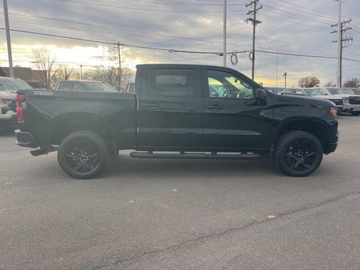 2025 Chevrolet Silverado 1500 Custom Trail Boss